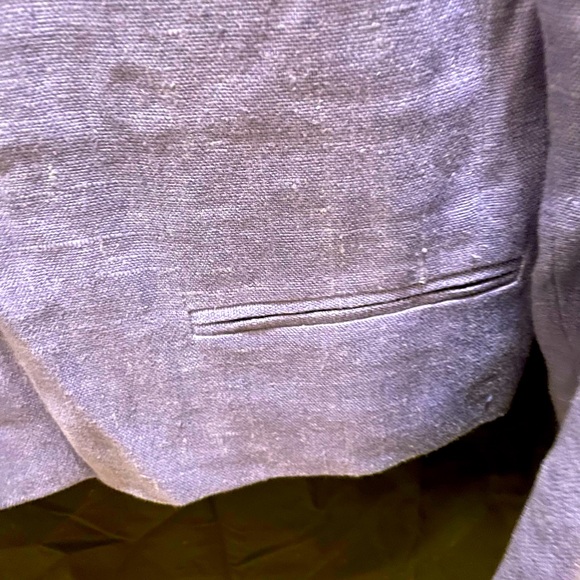 ‼️Close Out‼️Lavender Blazer, 100% linen, waist length with cream color buttons. - Picture 4 of 6